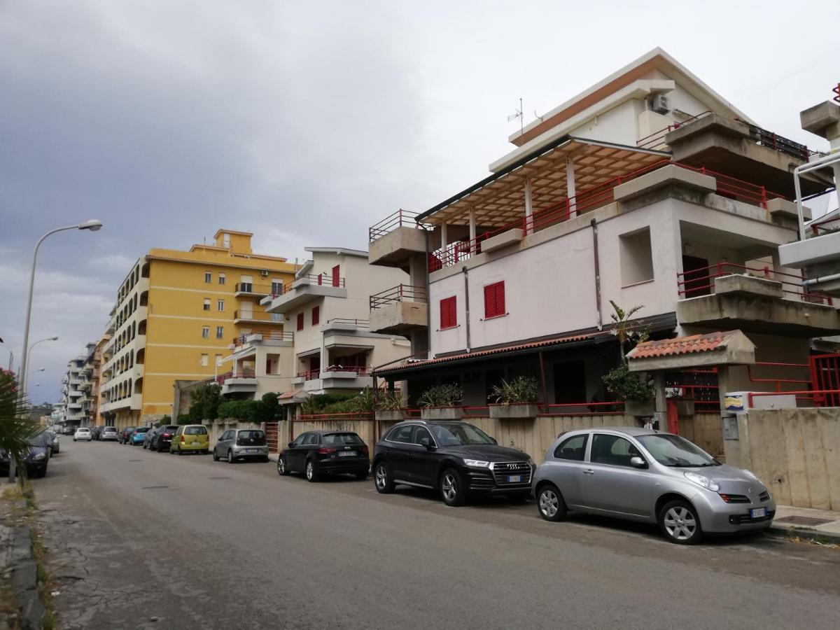 Casa Vacanza Nina Μιλάτσο Εξωτερικό φωτογραφία