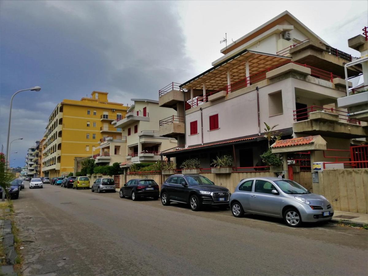 Casa Vacanza Nina Μιλάτσο Εξωτερικό φωτογραφία