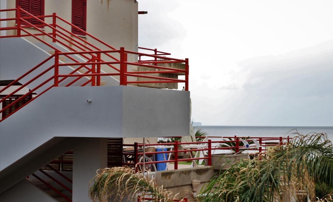 Casa Vacanza Nina Μιλάτσο Εξωτερικό φωτογραφία