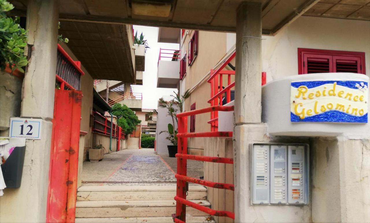 Casa Vacanza Nina Μιλάτσο Εξωτερικό φωτογραφία